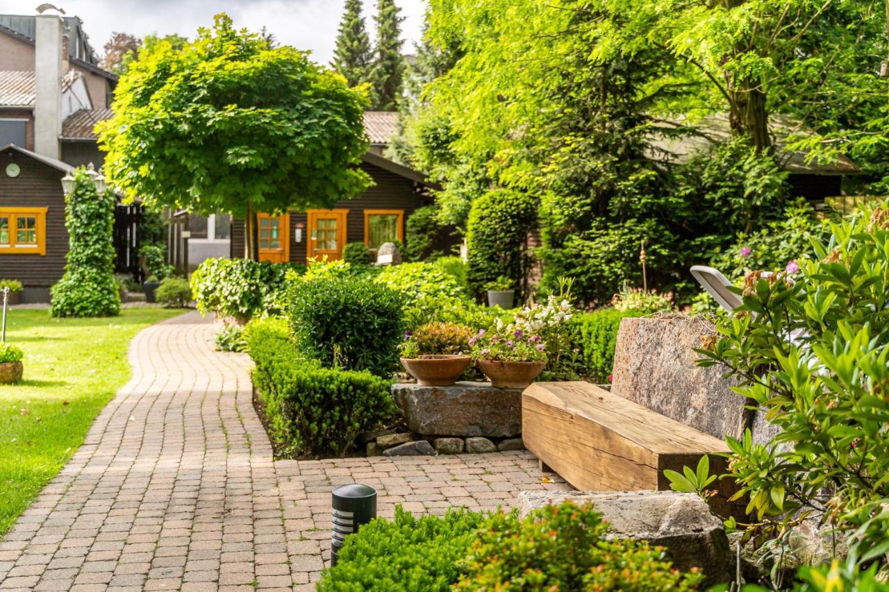 Waldhotel Tannenhaeuschen Везель Экстерьер фото
