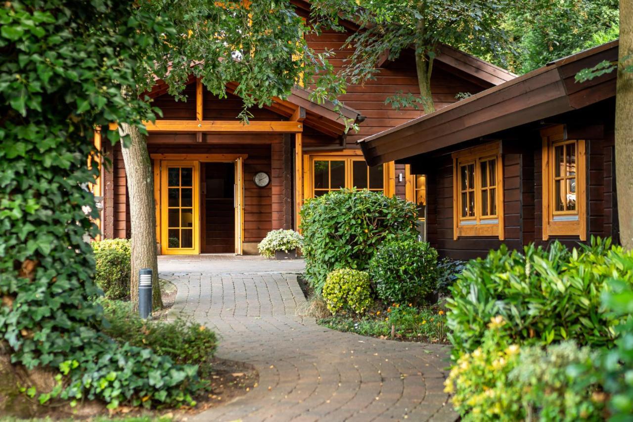 Waldhotel Tannenhaeuschen Везель Экстерьер фото
