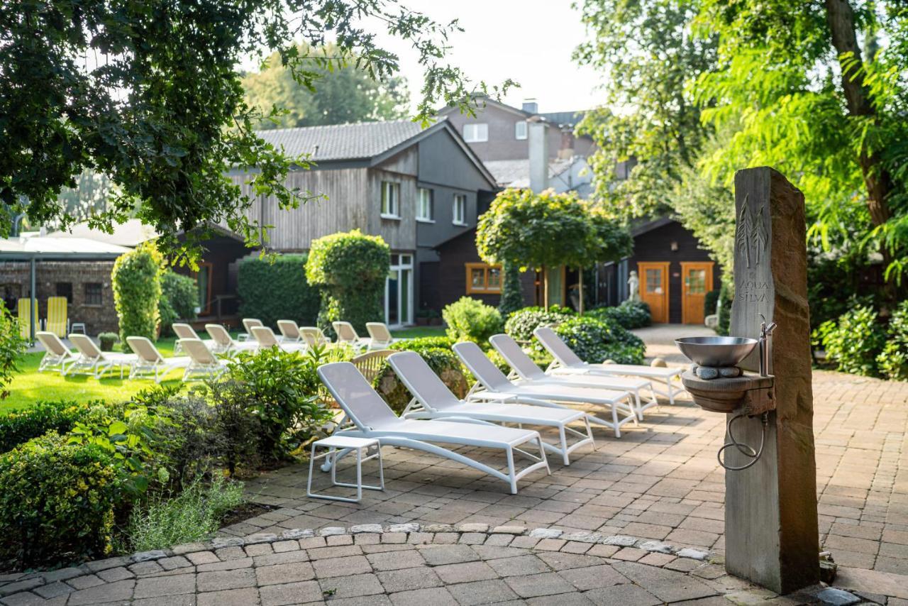 Waldhotel Tannenhaeuschen Везель Экстерьер фото
